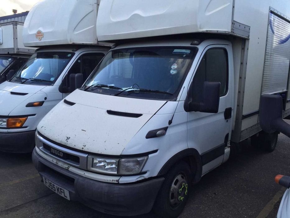 VAND Cuburi FRIGORIFICE,DE MARFA si pentru Ambulante Din Dezmembrari