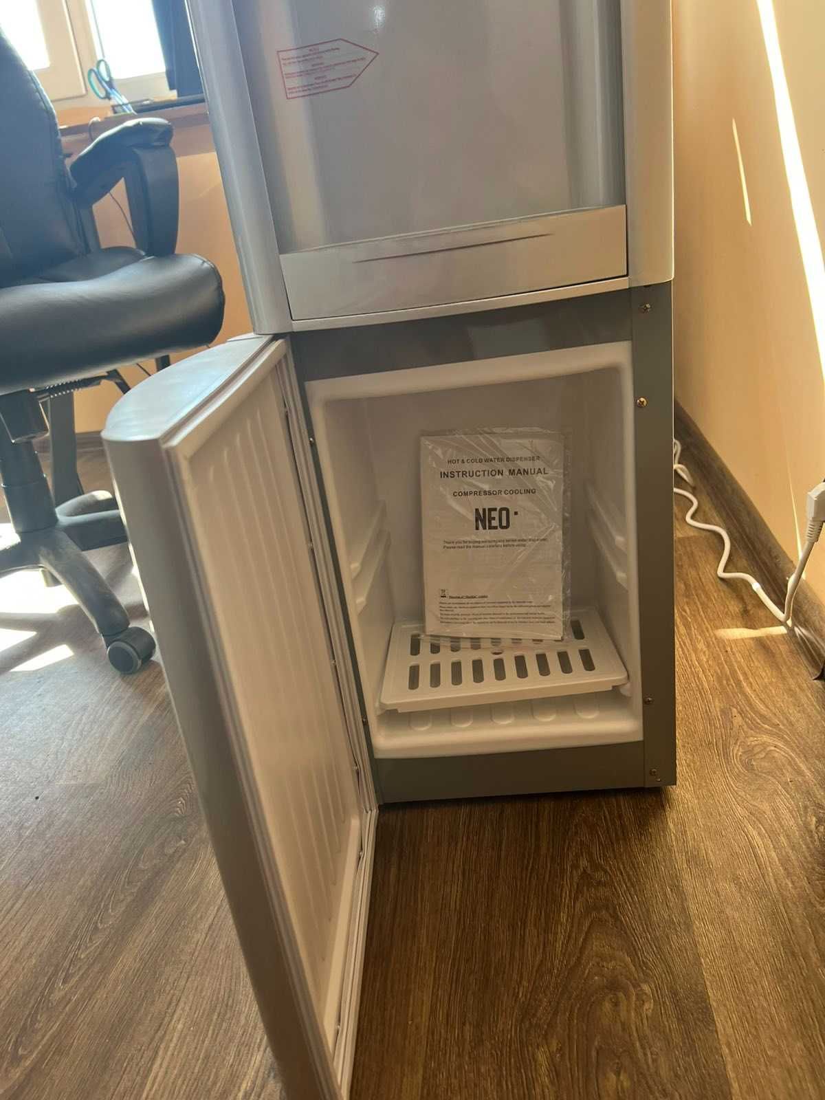 Диспенсер за вода NEO