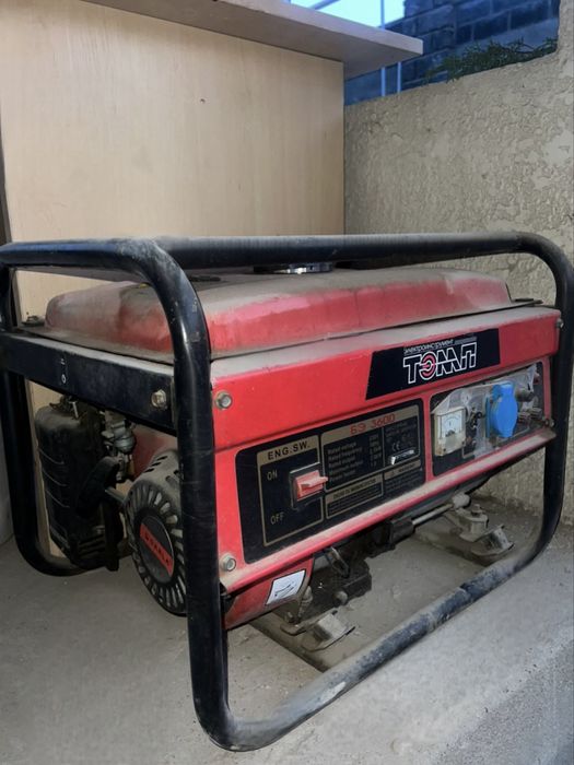 Электростанция бензиновая (генератор)