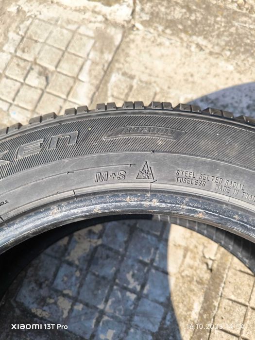 Продавам всесезонни гуми Falken EUROWINTER HS01 SUV 225 55 19