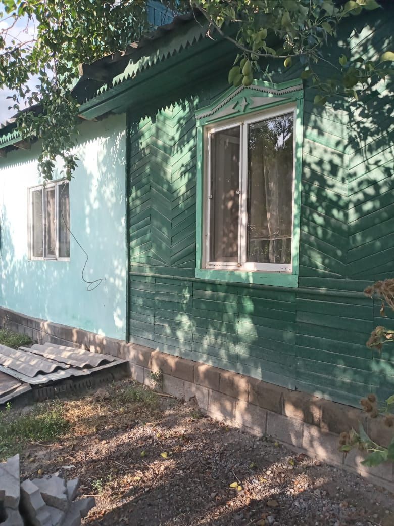 продам дом в пригороде
