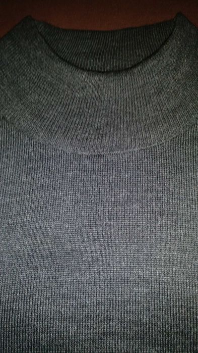 Ново, сиво мъжко поло