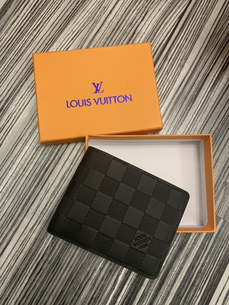 Portofel Louis Vuitton ! Calitate superioara-Poze reale 100%