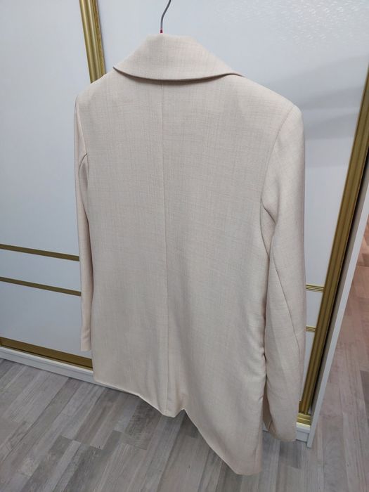 Продам всё б/у в отличном хорошем, состоянии, одевались по одному разу