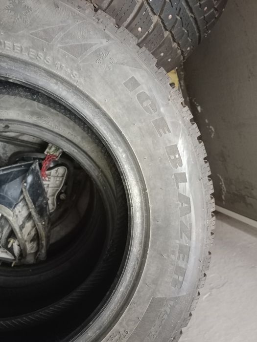 Продам зимние резины 4 шт в хорошем состоянии