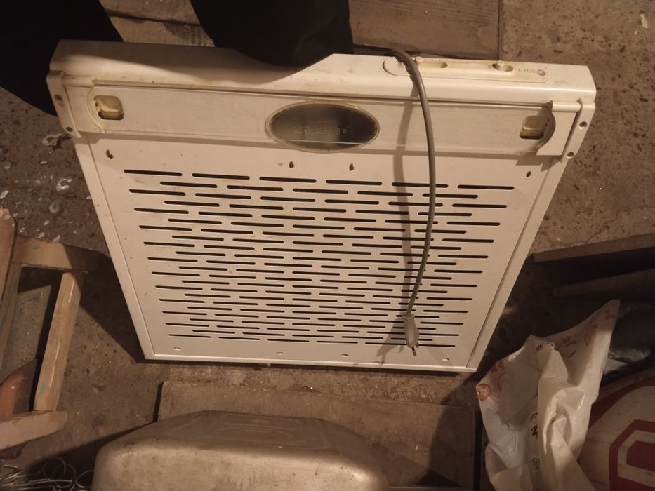 Продам вытяжку для электро плиты в хорошем состоянии