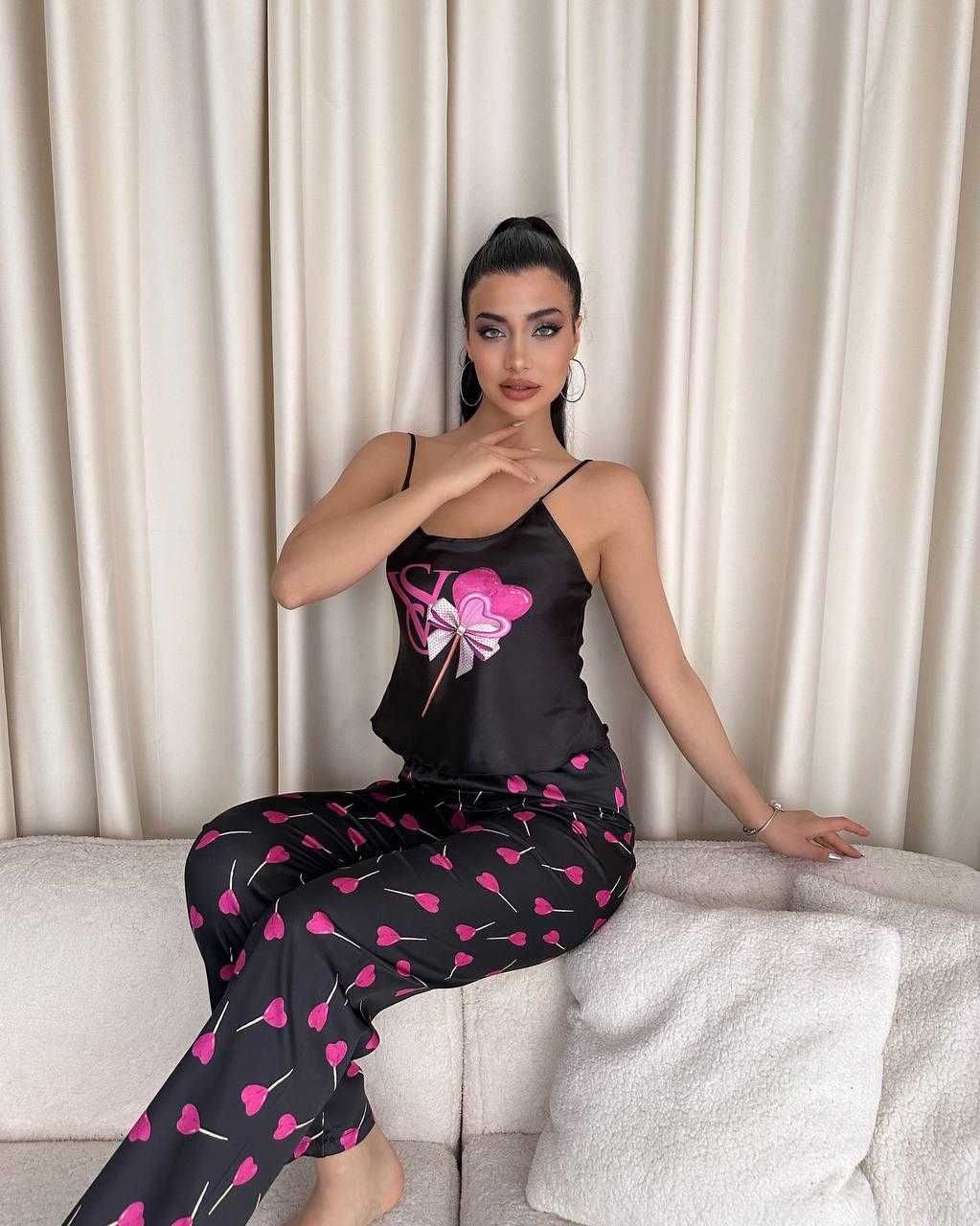 Дамски комплекти VS. Размери S, M, L, XL