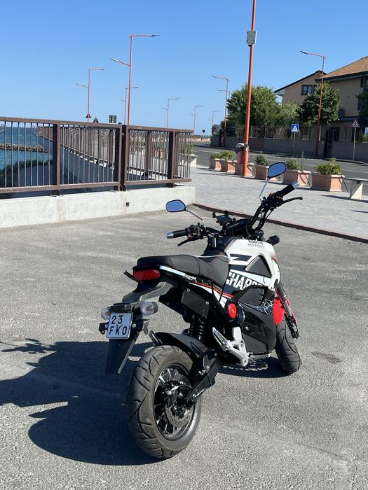 Vand/Schimb cu scuter de preferat benzina Elmoped charge 2200w Klass 1