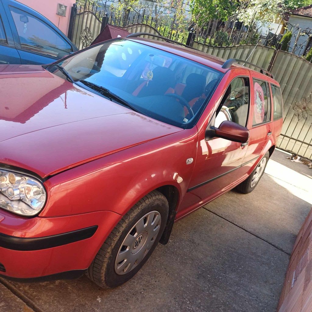 Volkswagen Golf 4 an 2001