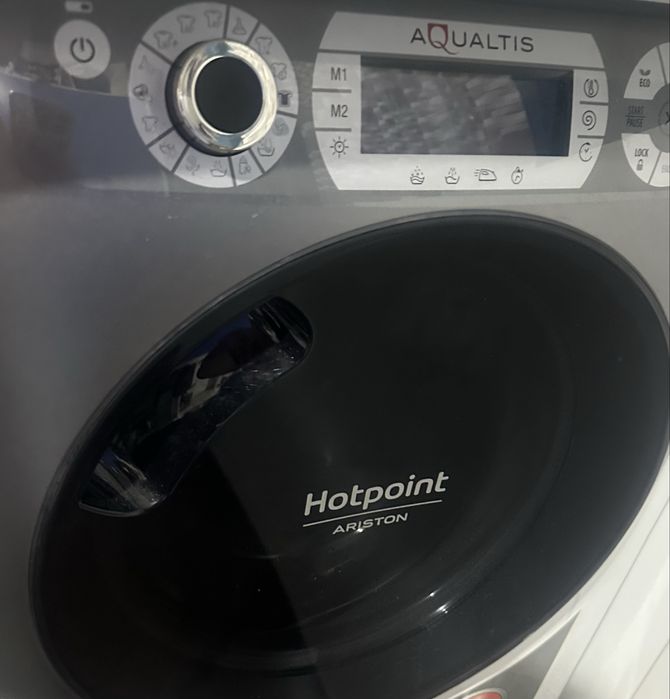 Пералня със сушилна