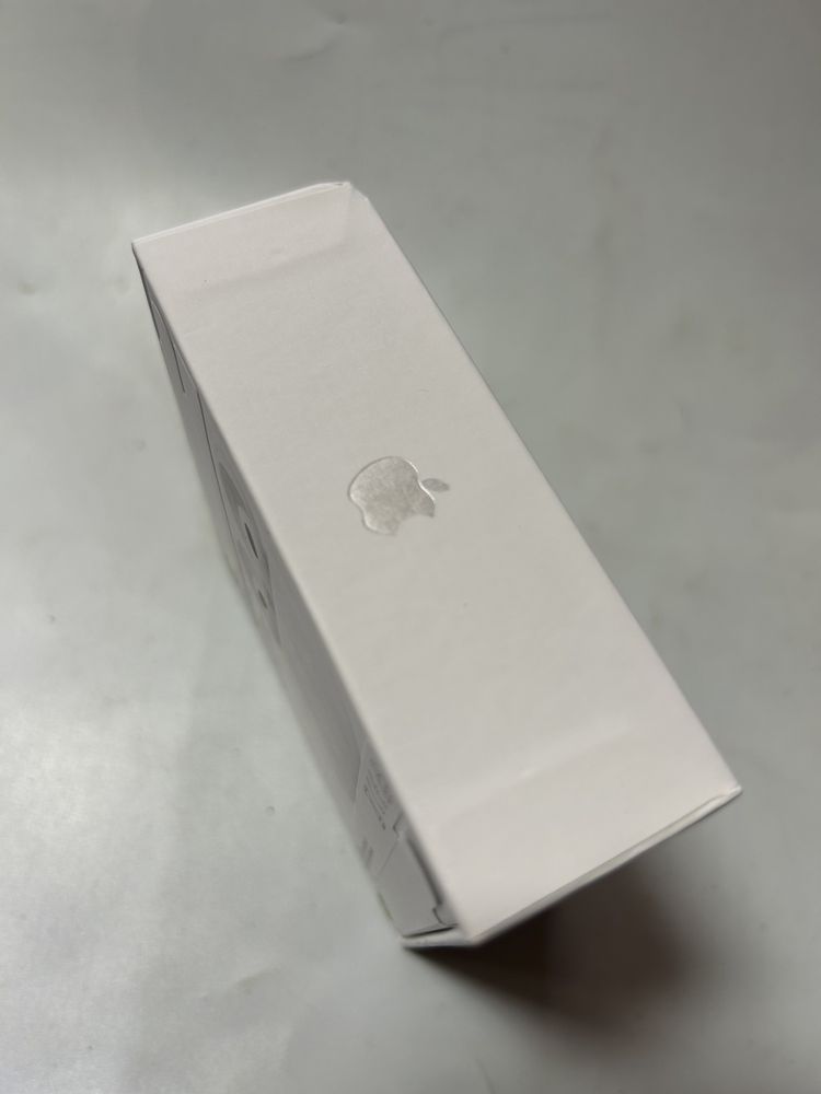 Оригинални слушалки Apple AirPods 3 (3rd generation) - чисто нови