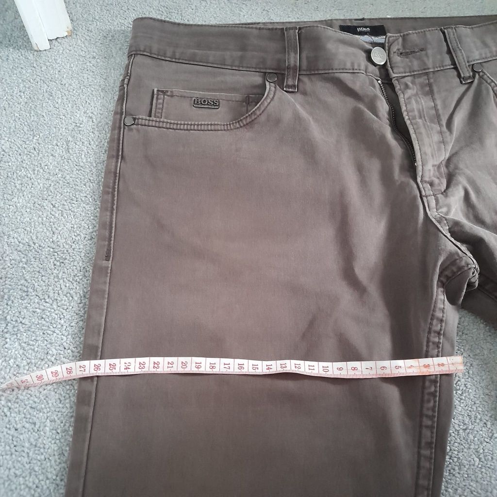 Pantaloni Hugo Boss m