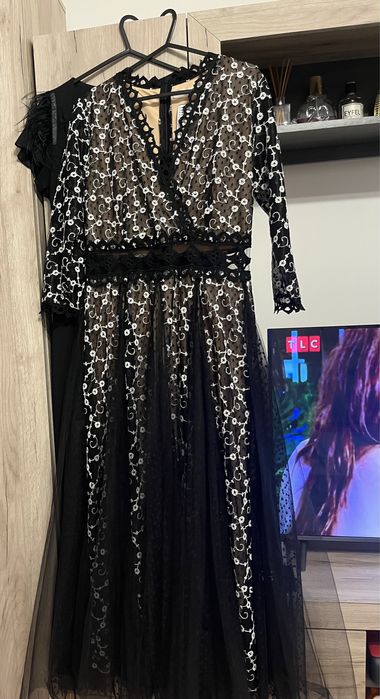 Rochie ocazie din dantela cu maneca