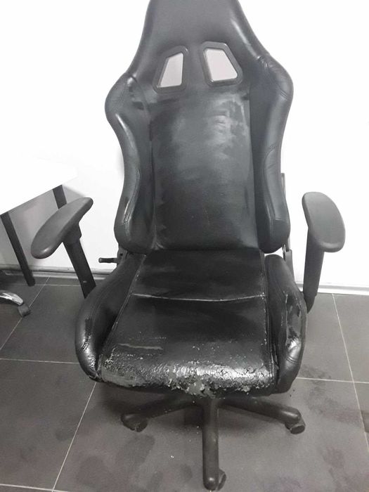 Офис стол ,геймърски 65лв.