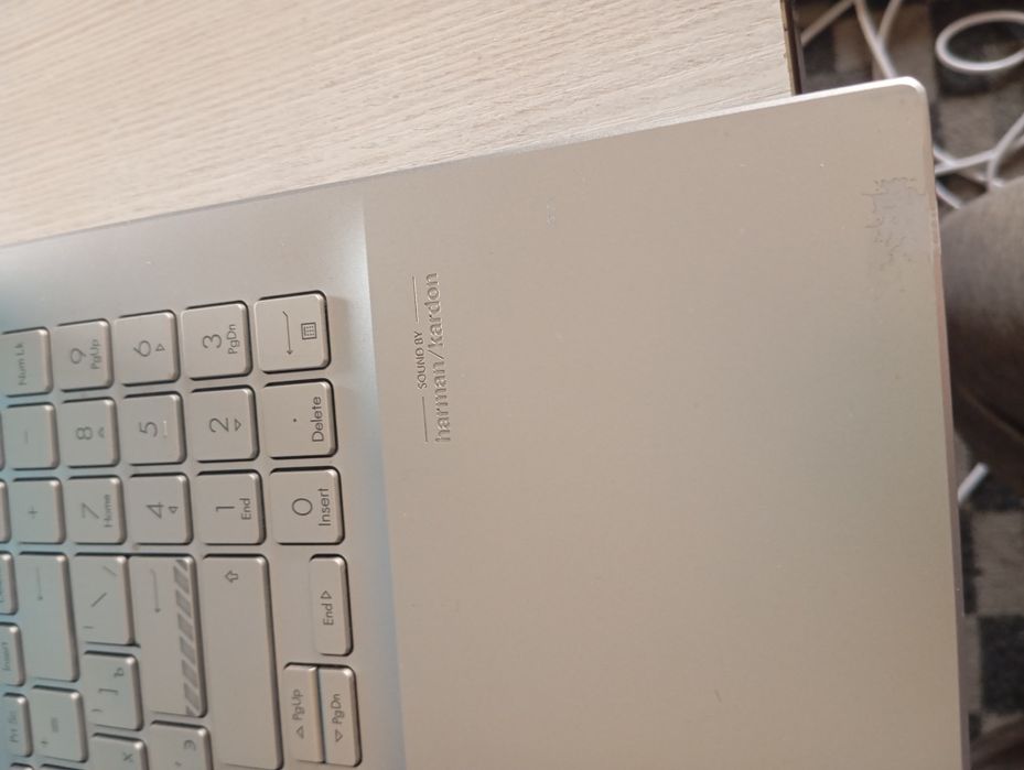 Noutbook Asus vivobook pro 15
