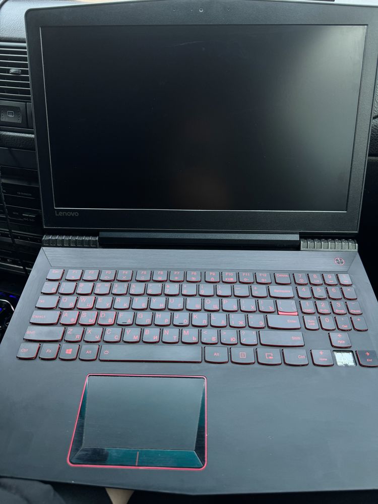 LENOVO Legion Y520