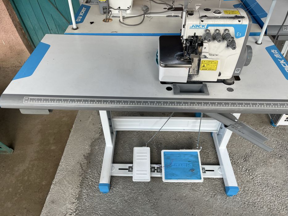 Оверлок Jack E3 в наличии 2 шт