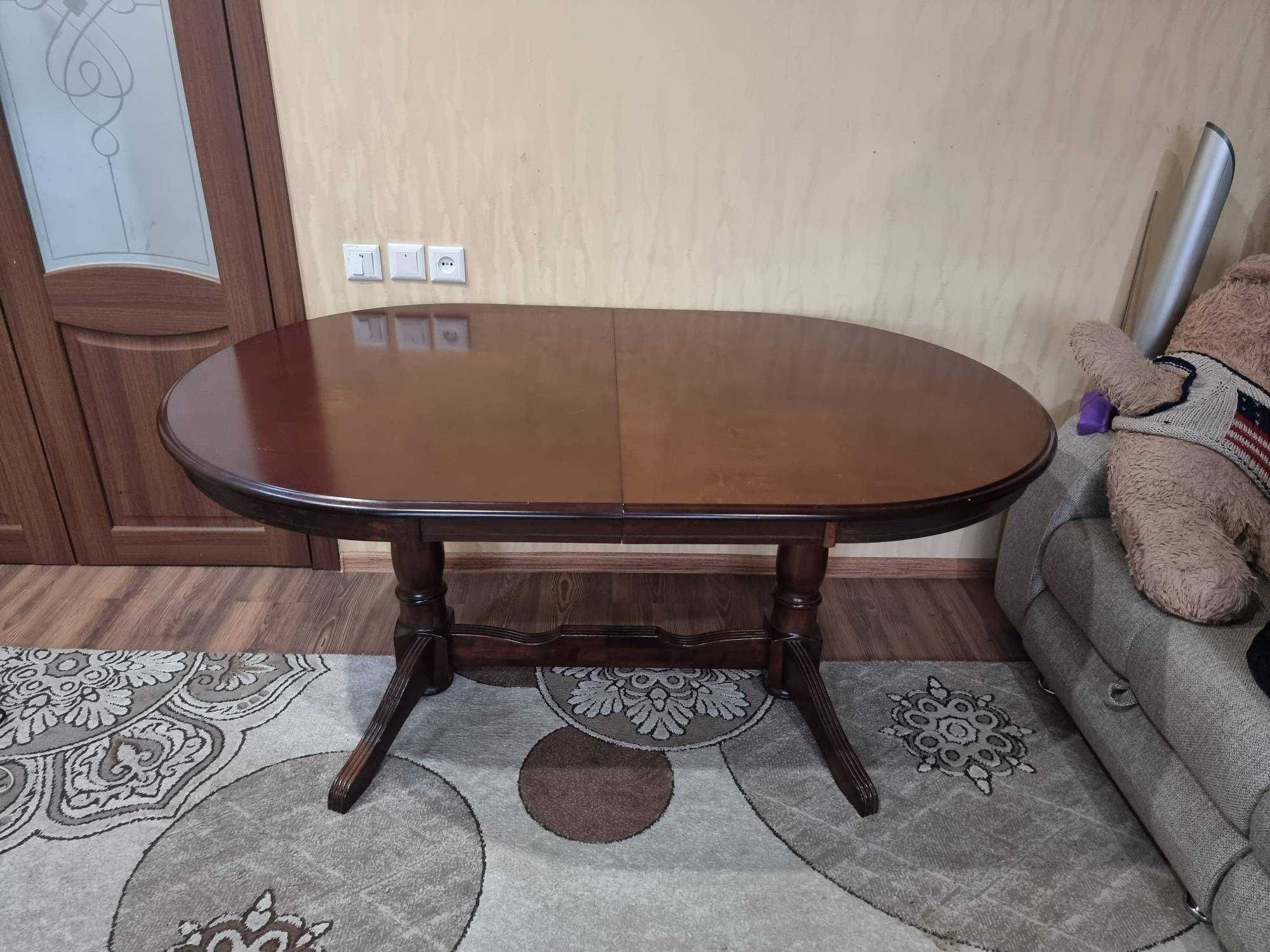 Продам стол раздвижной 160 см в сложенном, 280 в разложенном!