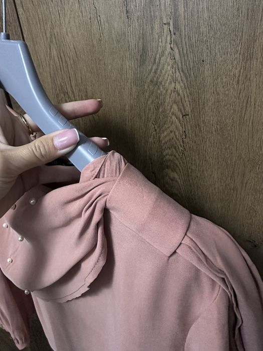 Bluză tip cămașă cu detalii de perle