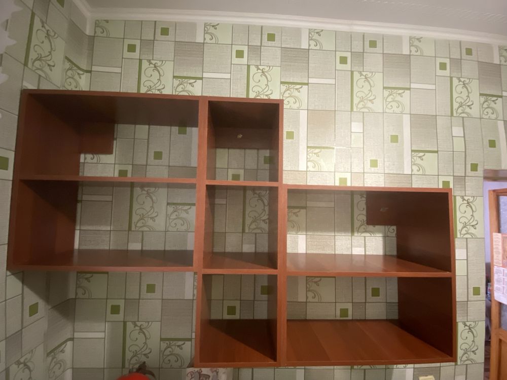 Продается книжная полка