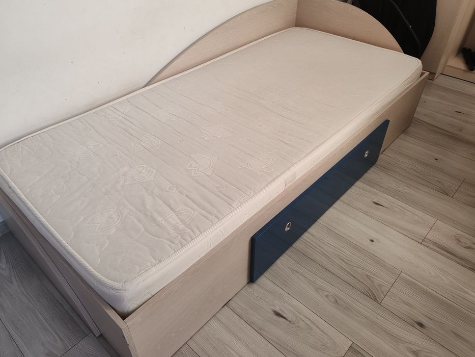 Pat o persoană  90/200