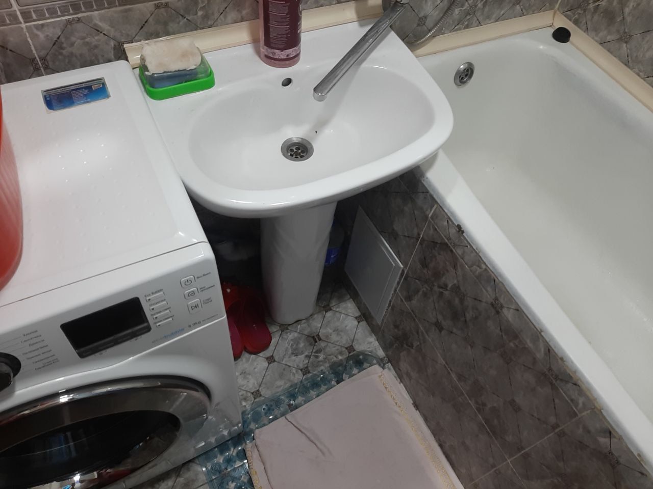Продаётся 3/4/4 на кадышева
