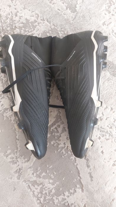 Ghete de fotbal adidas predator