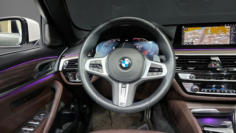 BMW 5-Series 530i xDrive M Sport Package Plus