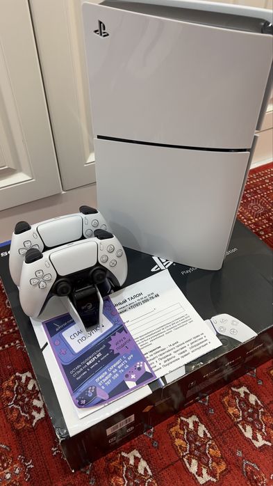 Приставка Sony PlayStation 5