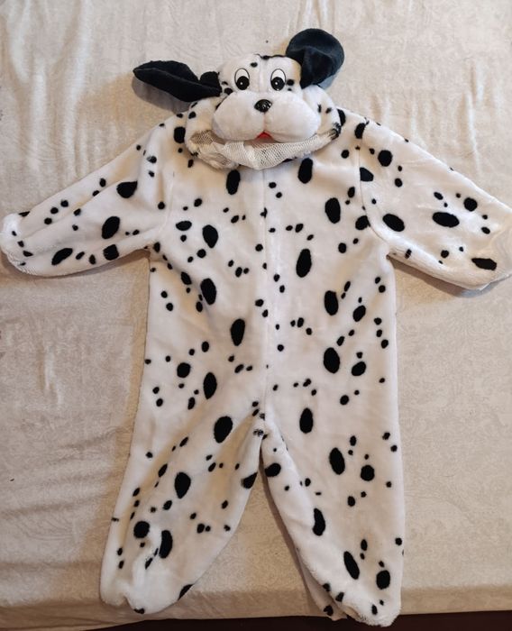 Детски  костюми .