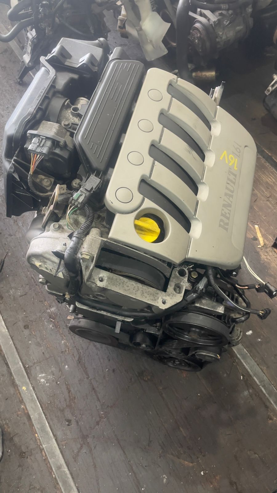 Контрактный двигатель Renault Logan 1.6 K4M