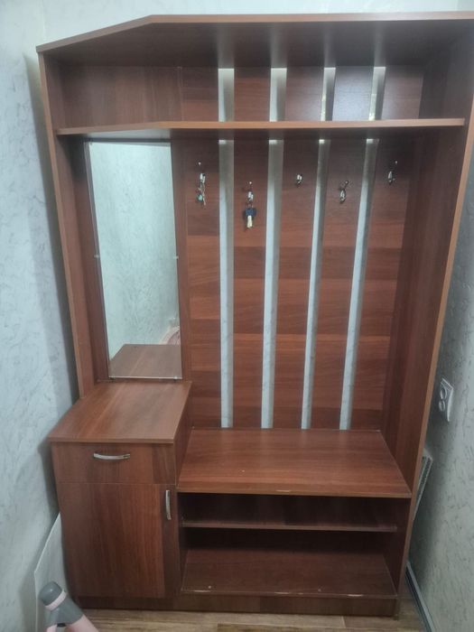 Продам прихожую
