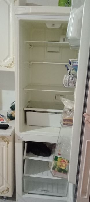 Холодильник хотпойнт