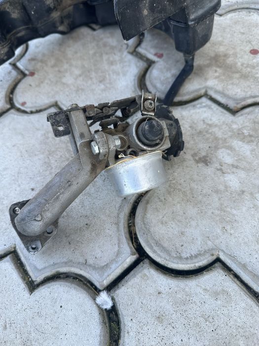 Carburator pentru motor Tecumseh pe benzina