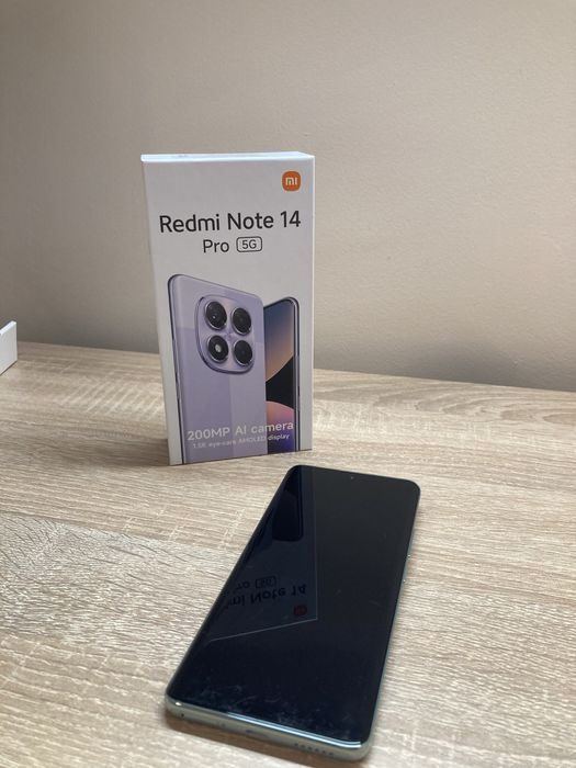 Redmi Note 14 pro и Xaomi Smart Band 9 Active за 500лв.