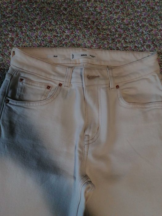 Разкроени дънки в цвят екрю Mango, 34 размер