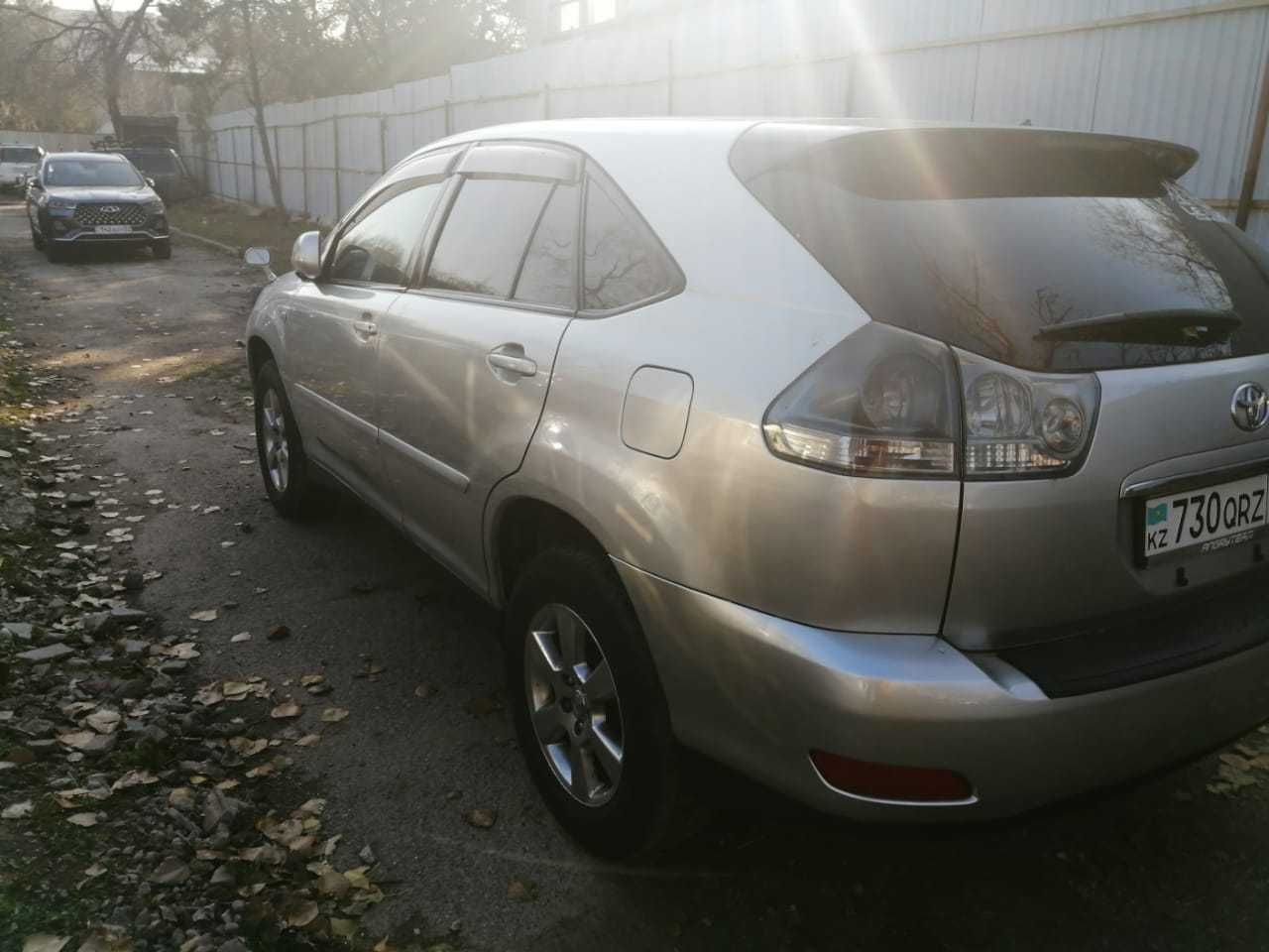 Продам Toyota Harrier