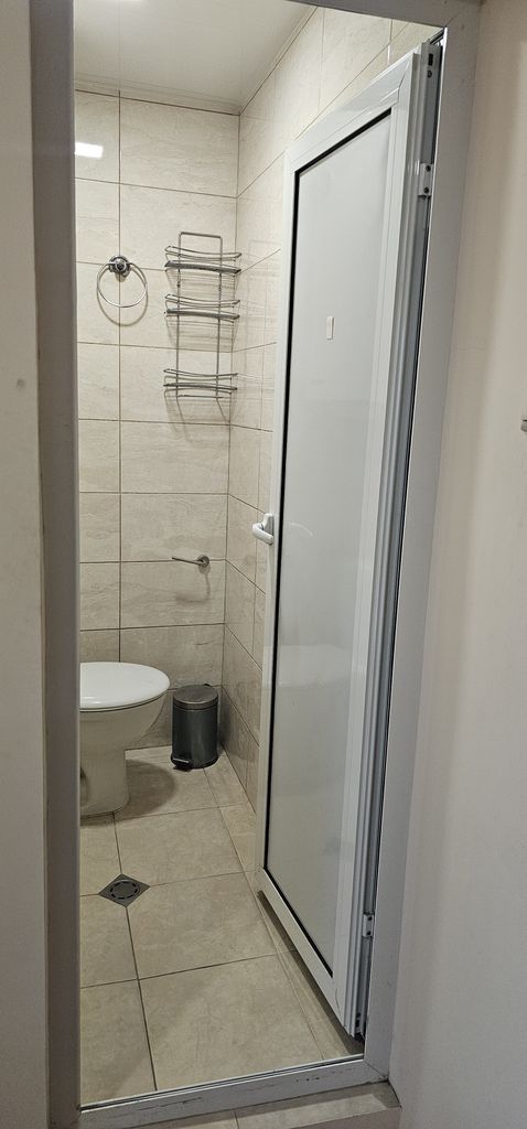 Дава се под наем  в Силистра, Промишлена зона - Юг - 15 кв.м за 127.5 € - Снимка #6