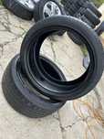 2 летни гуми pirelli 245 40 19