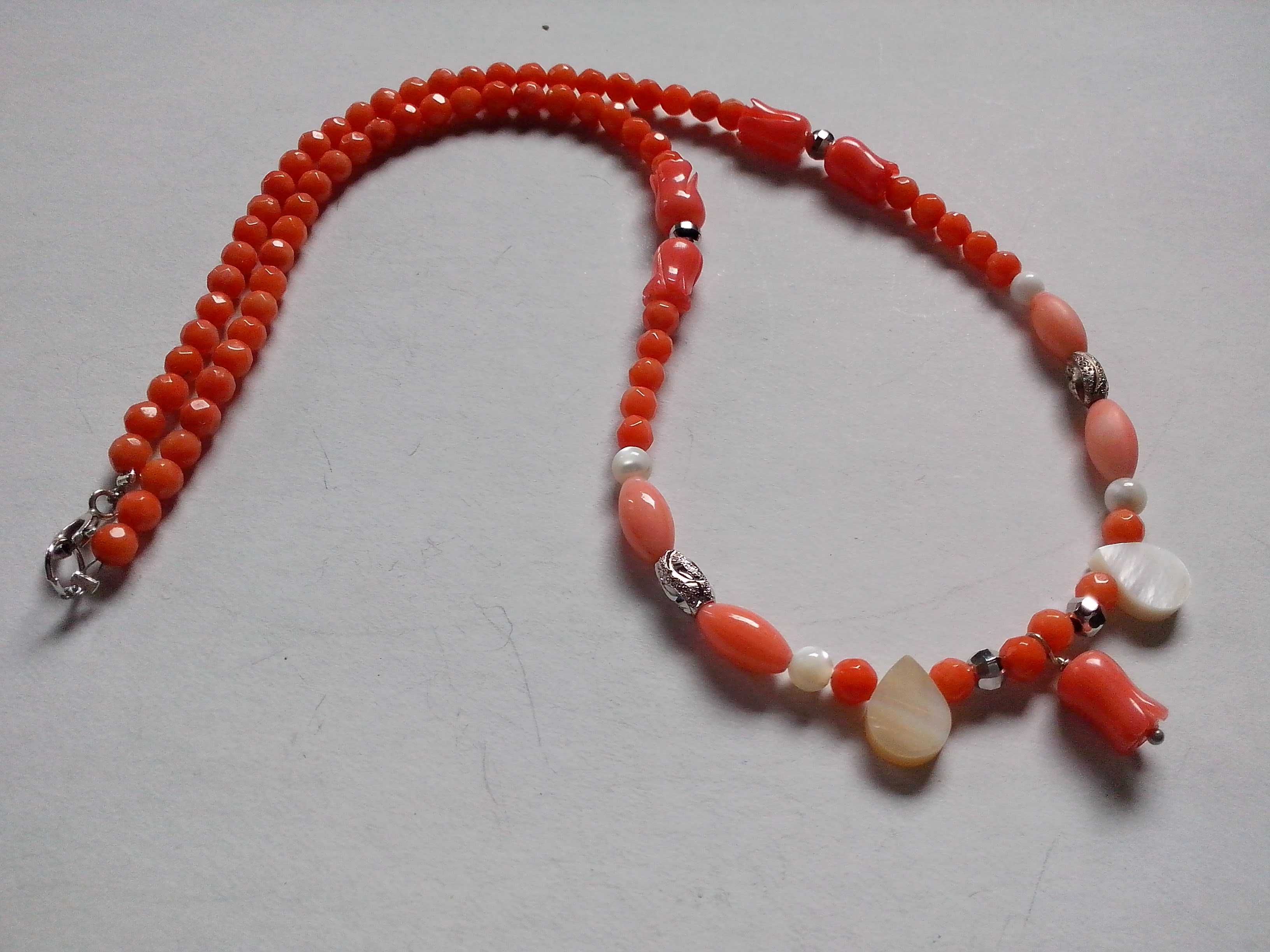 set argint,coral si sidef natural,colier si cercei,fin,delicat