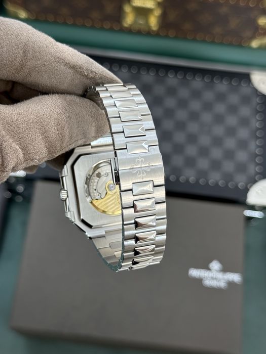 Patek Philippe Cubitus Mint Dial