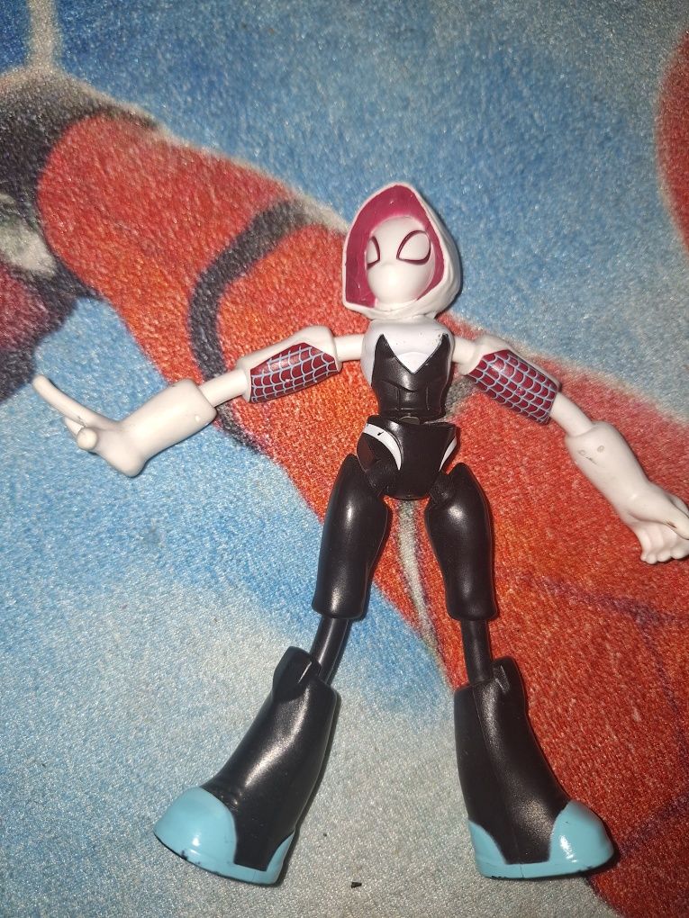Supereroi figurine Marvel și Ben 10