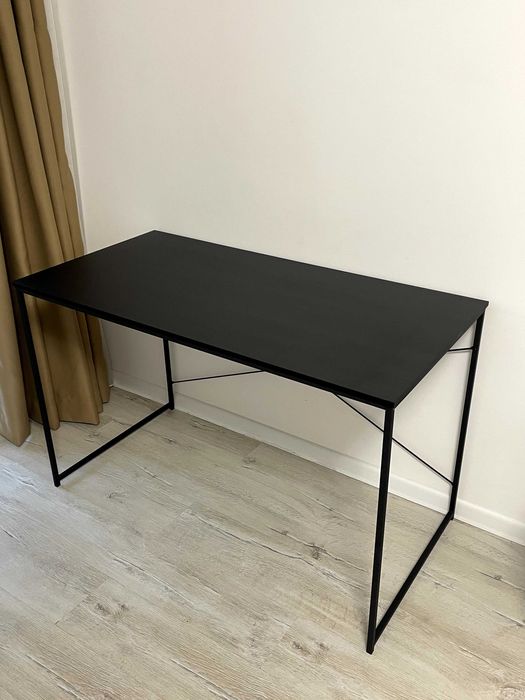 Masă pentru computer