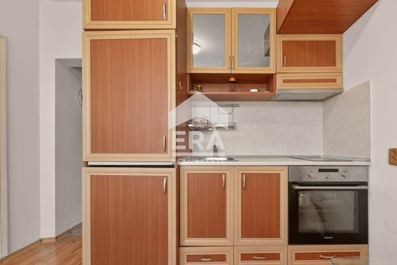 Двустаен, ексклузивен, обзаведен апартамент за продажба, в тухлена сгр