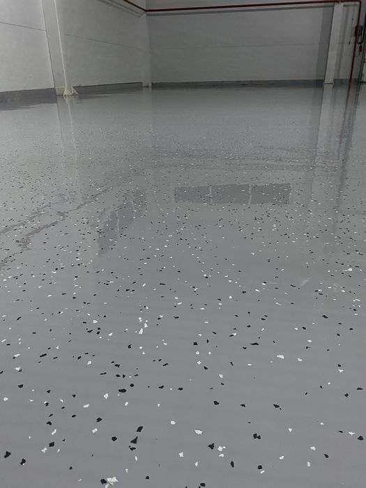 Полимерные,эпоксидные,полиуертановые бетонные полы