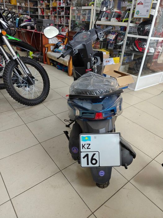 Мопед, скутер, Peda ракета. На учёте с номерами. Категория А1.