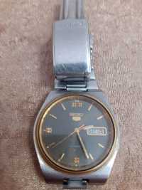 Часовник Seiko оригинален