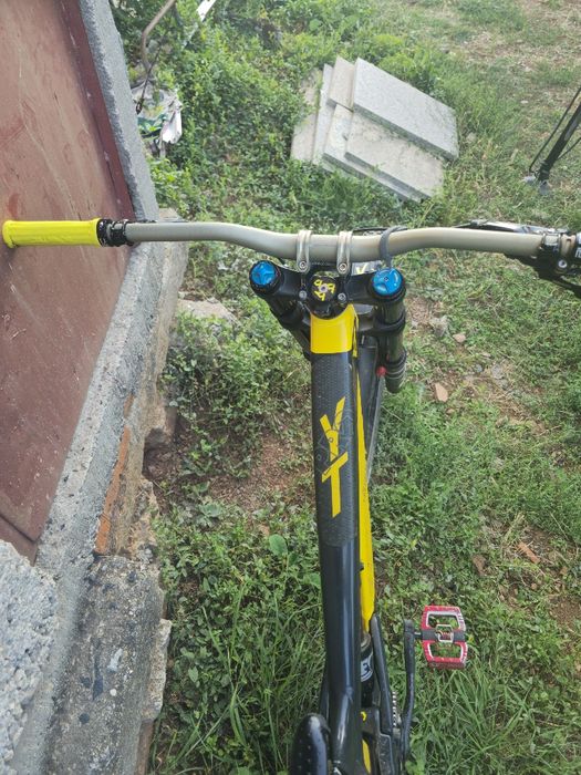 Продавам YT Tues 2019