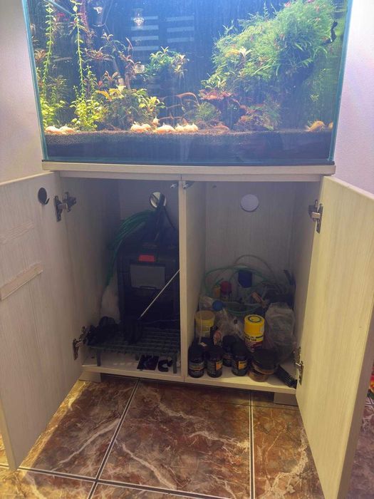 Acvariu 117 litri cu stand