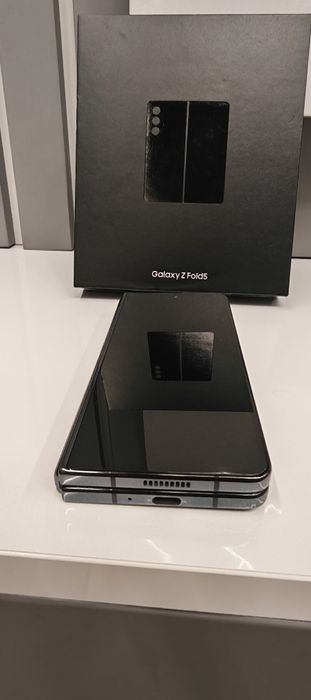 Samsung Z Fold 5
